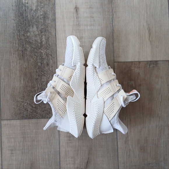ADIDAS PROPHERE Running Shoes. Size 8 - Picture 6 of 8